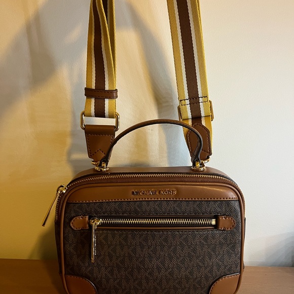 Michael Kors Sling Bag - Picture 3 of 3